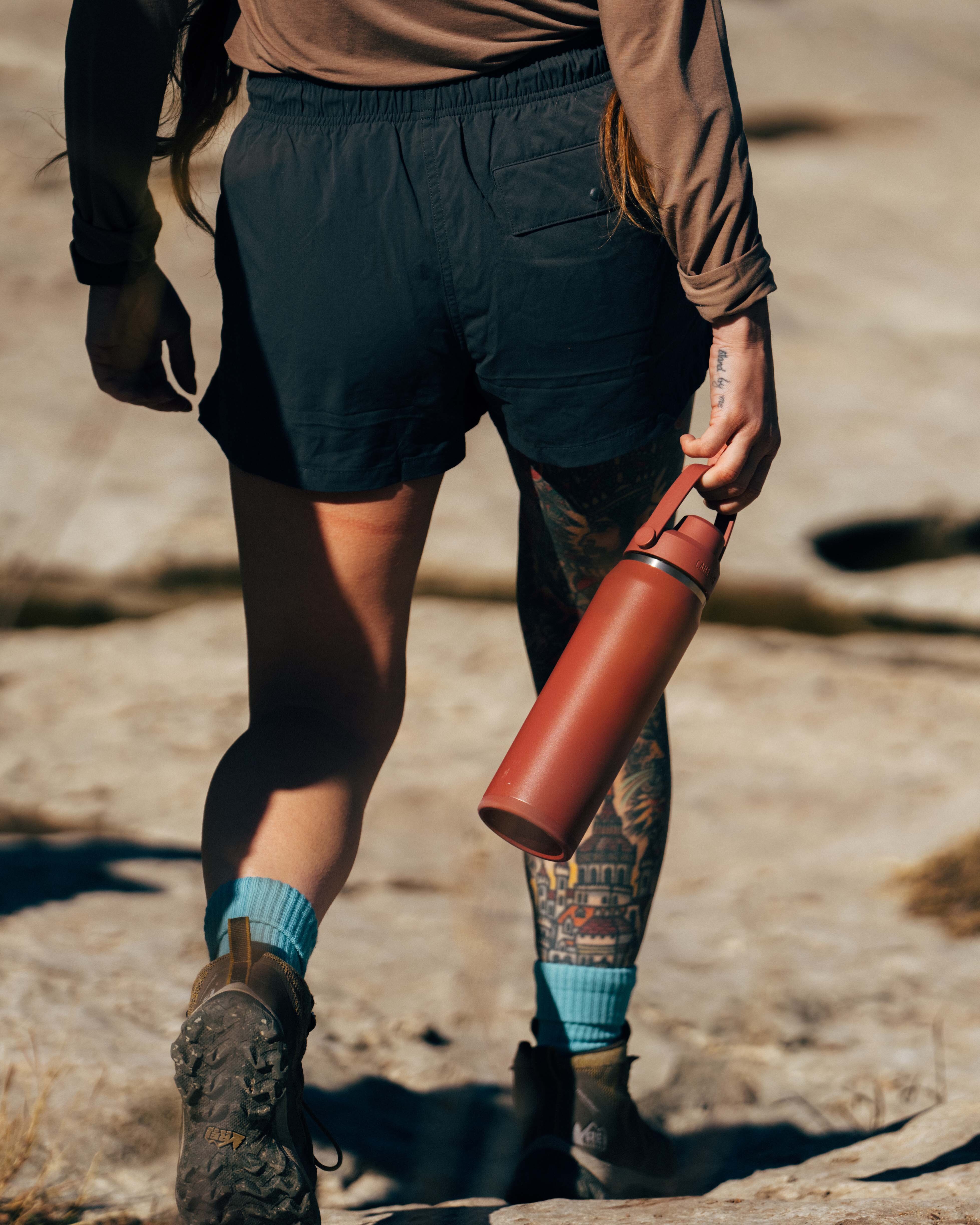 https://www.camelbakshop.fi/pub_docs/files/CB_8x10.jpg